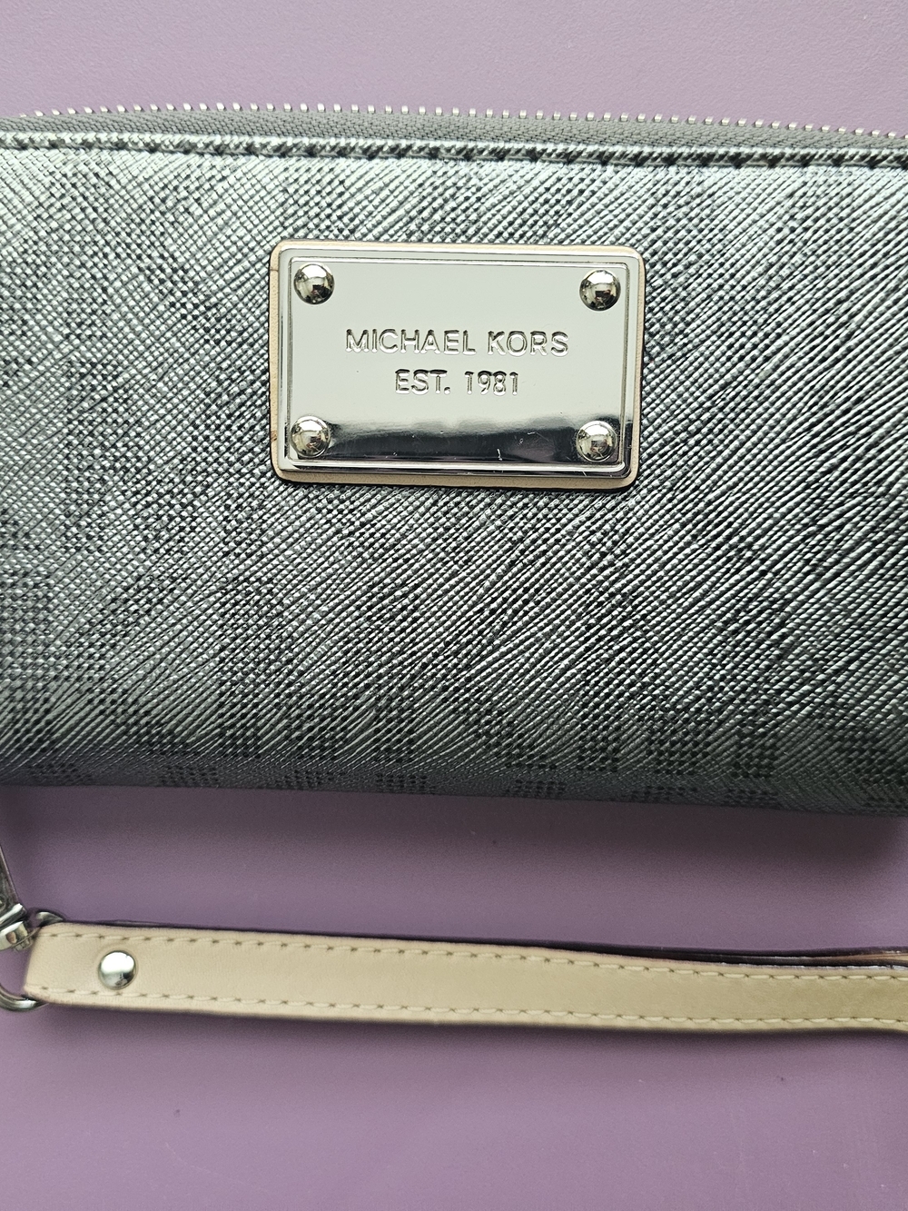 Michael Kors Metallic Wristlet / Wallet